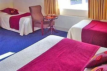 Hotel Beniska House